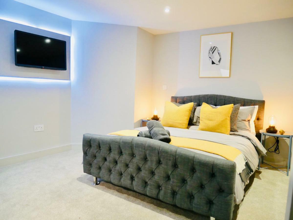 Luxury 3 Bedroom Apartment Near Bournemouth Beach & Poole Екстериор снимка