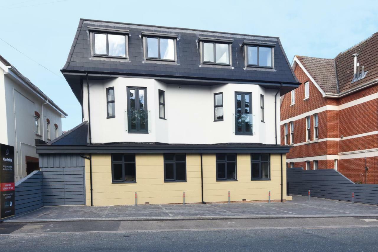 Luxury 3 Bedroom Apartment Near Bournemouth Beach & Poole Екстериор снимка